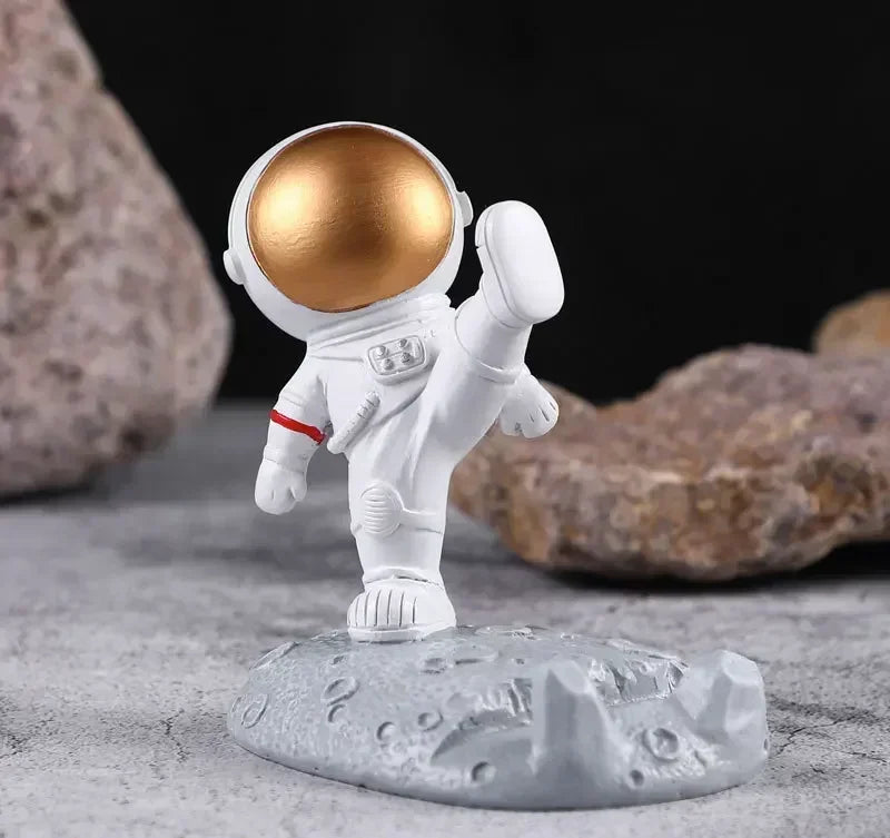 Astronaut Phone Holder Office Desk Decoration, Nordic Style Decoration, Resin Astronaut Holder, Toy Gift  Fairy Garden