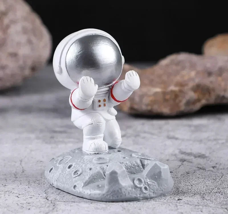 Astronaut Phone Holder Office Desk Decoration, Nordic Style Decoration, Resin Astronaut Holder, Toy Gift  Fairy Garden