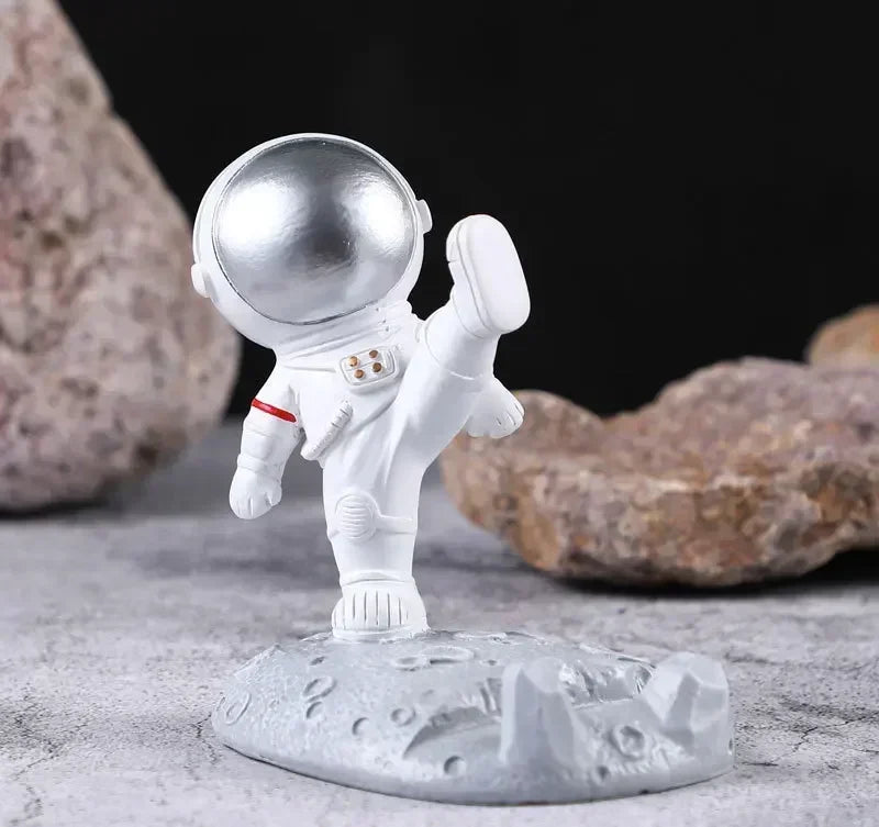 Astronaut Phone Holder Office Desk Decoration, Nordic Style Decoration, Resin Astronaut Holder, Toy Gift  Fairy Garden