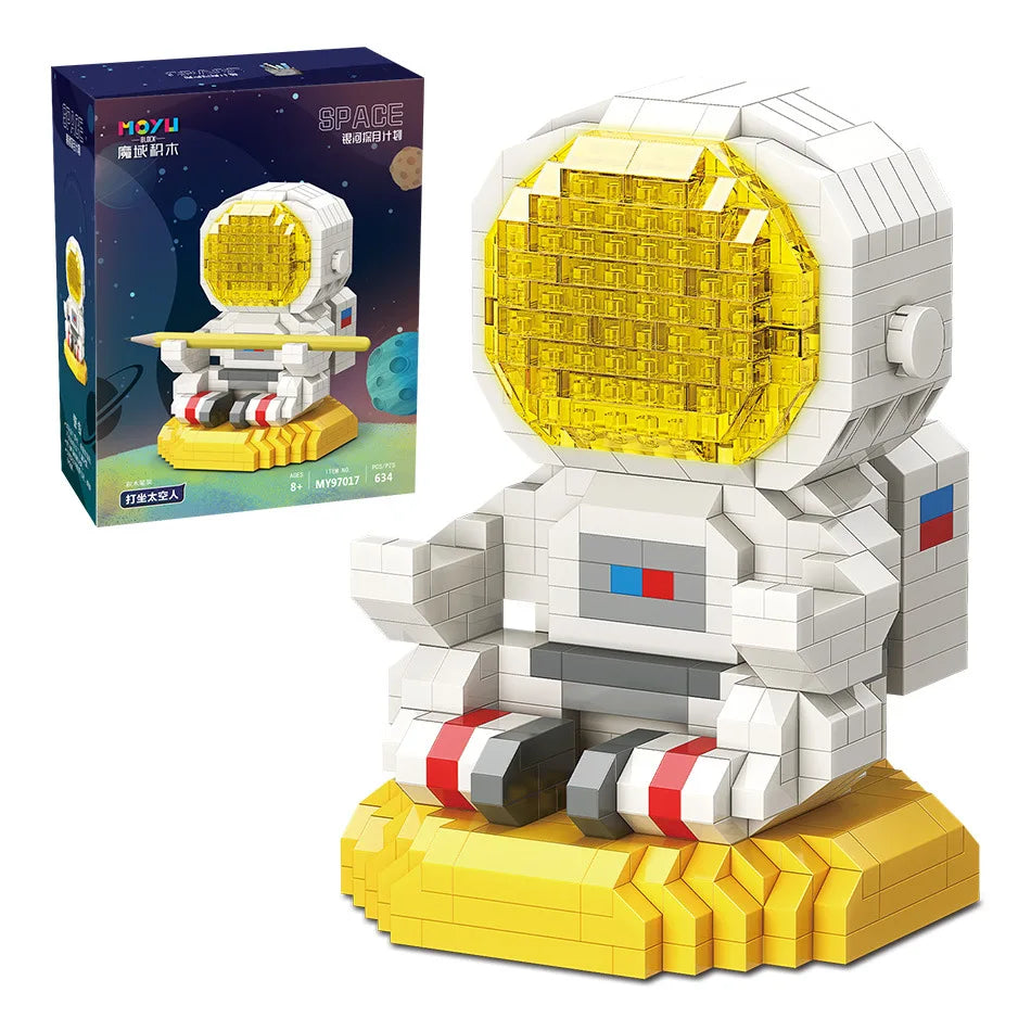 Building blocks Astronaut Astronaut presents cute pen holder mobile phone holder